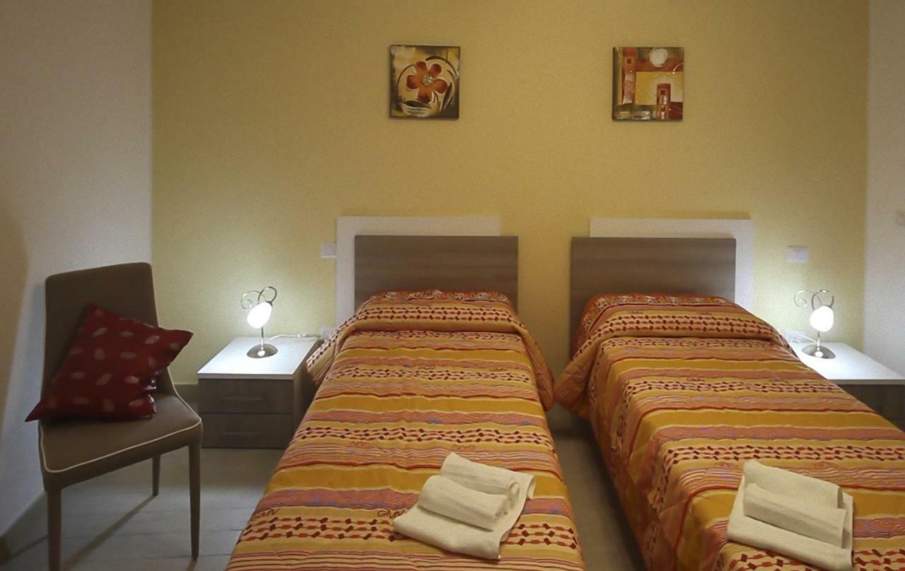 Casa Vacanze Camastra ซานโต สเตฟาโน ดี กามาสตรา ภายนอก รูปภาพ